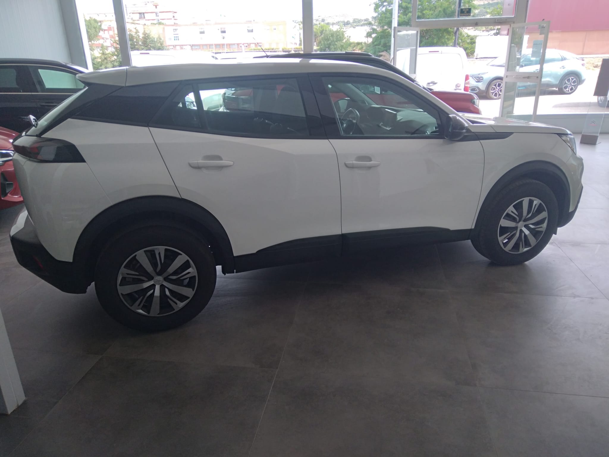 PEUGEOT 2008 Active BlueHDI