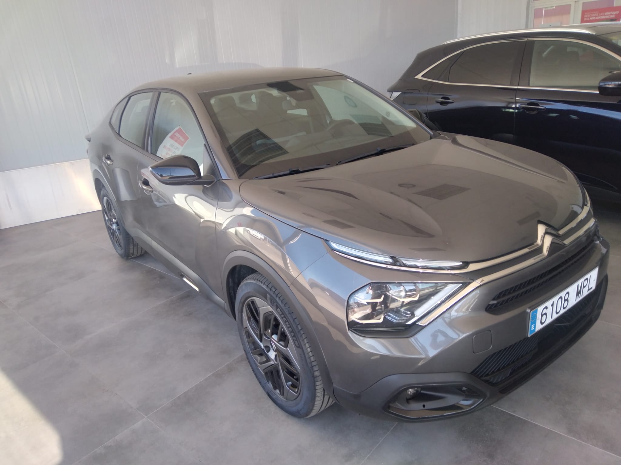 CITROEN – C4 X