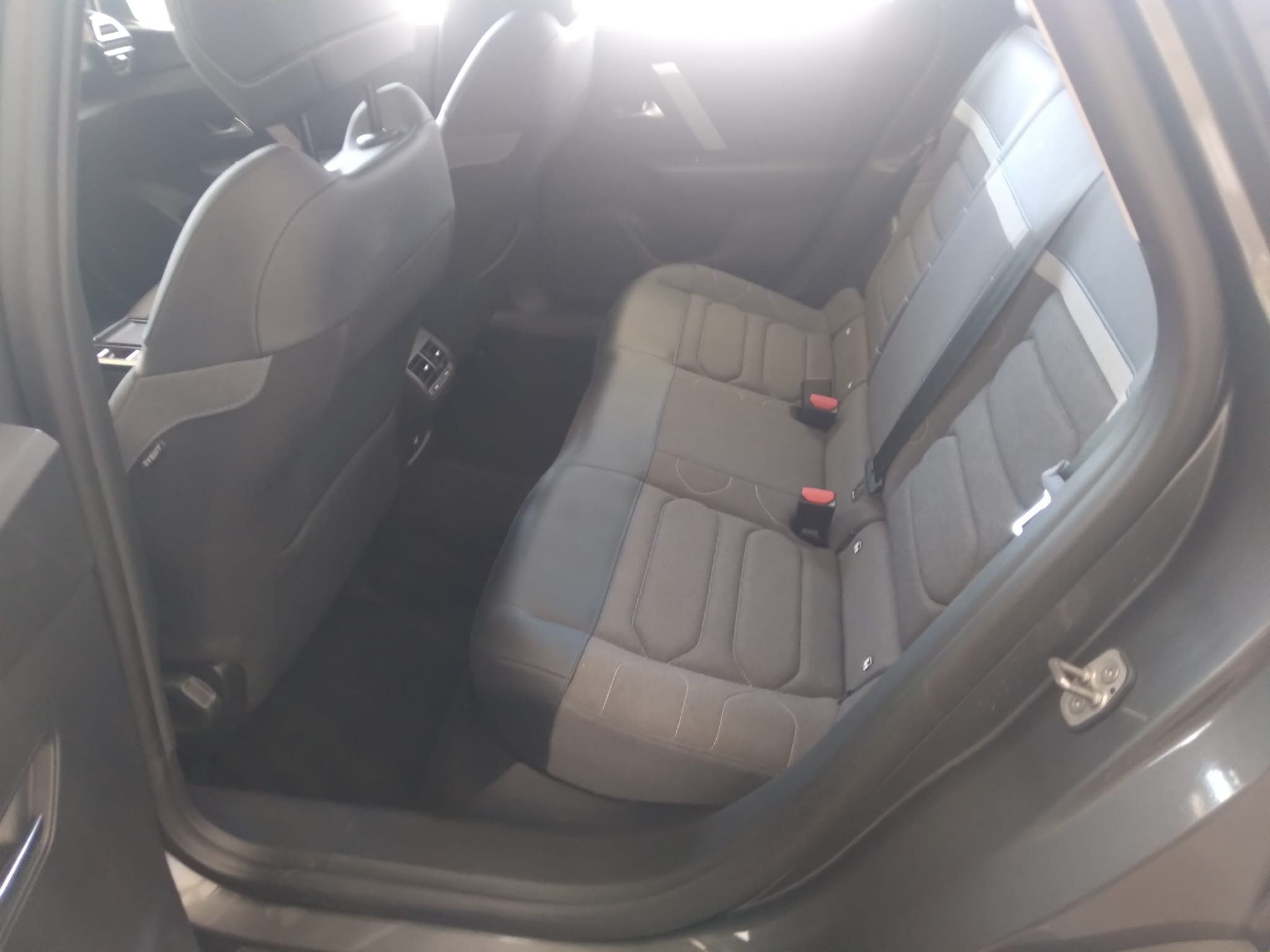 
								CITROEN – C4 X full									