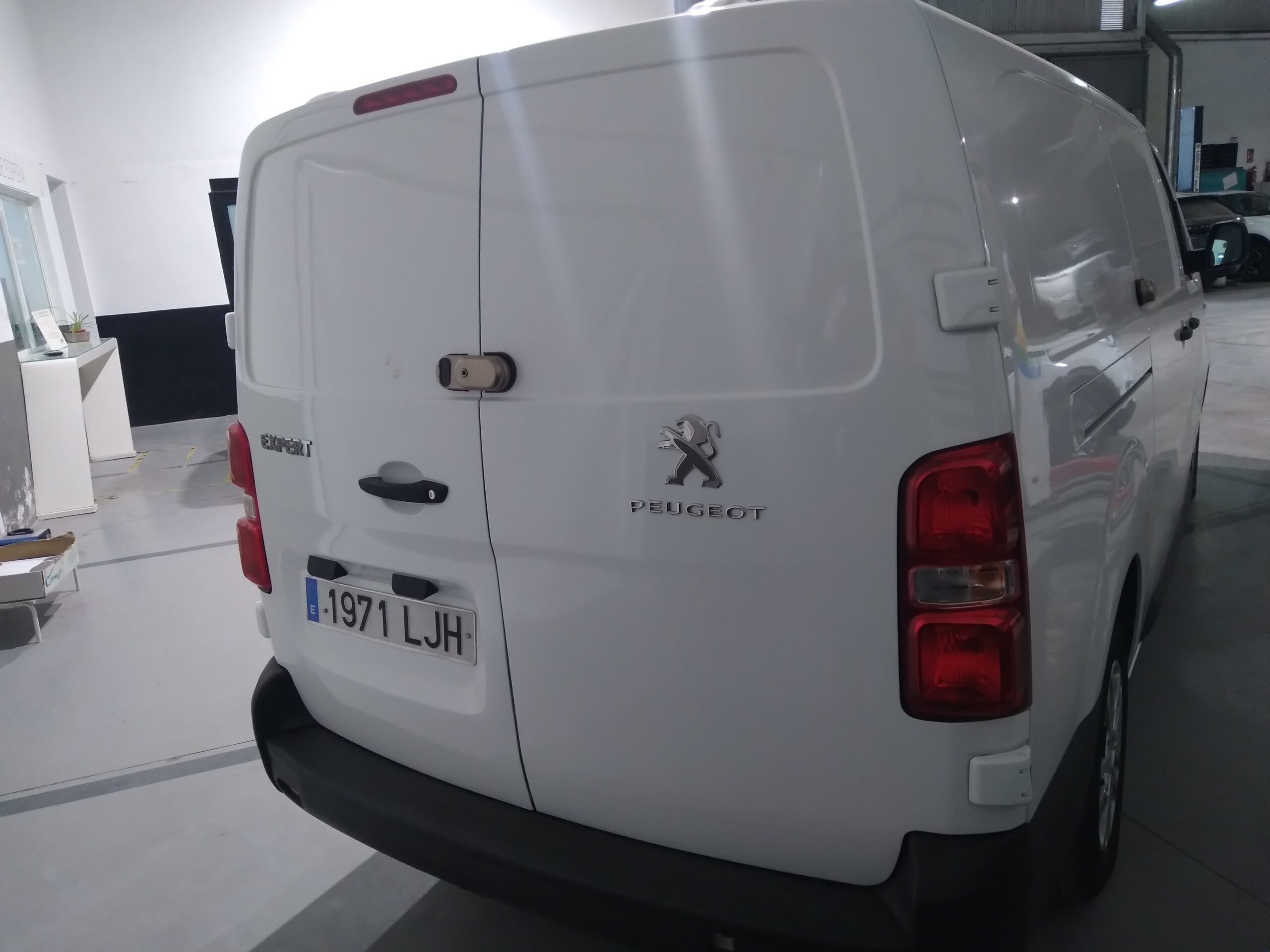 PEUGEOT – Expert Furgon Pro 2.0 BlueHDi 120 SS Long