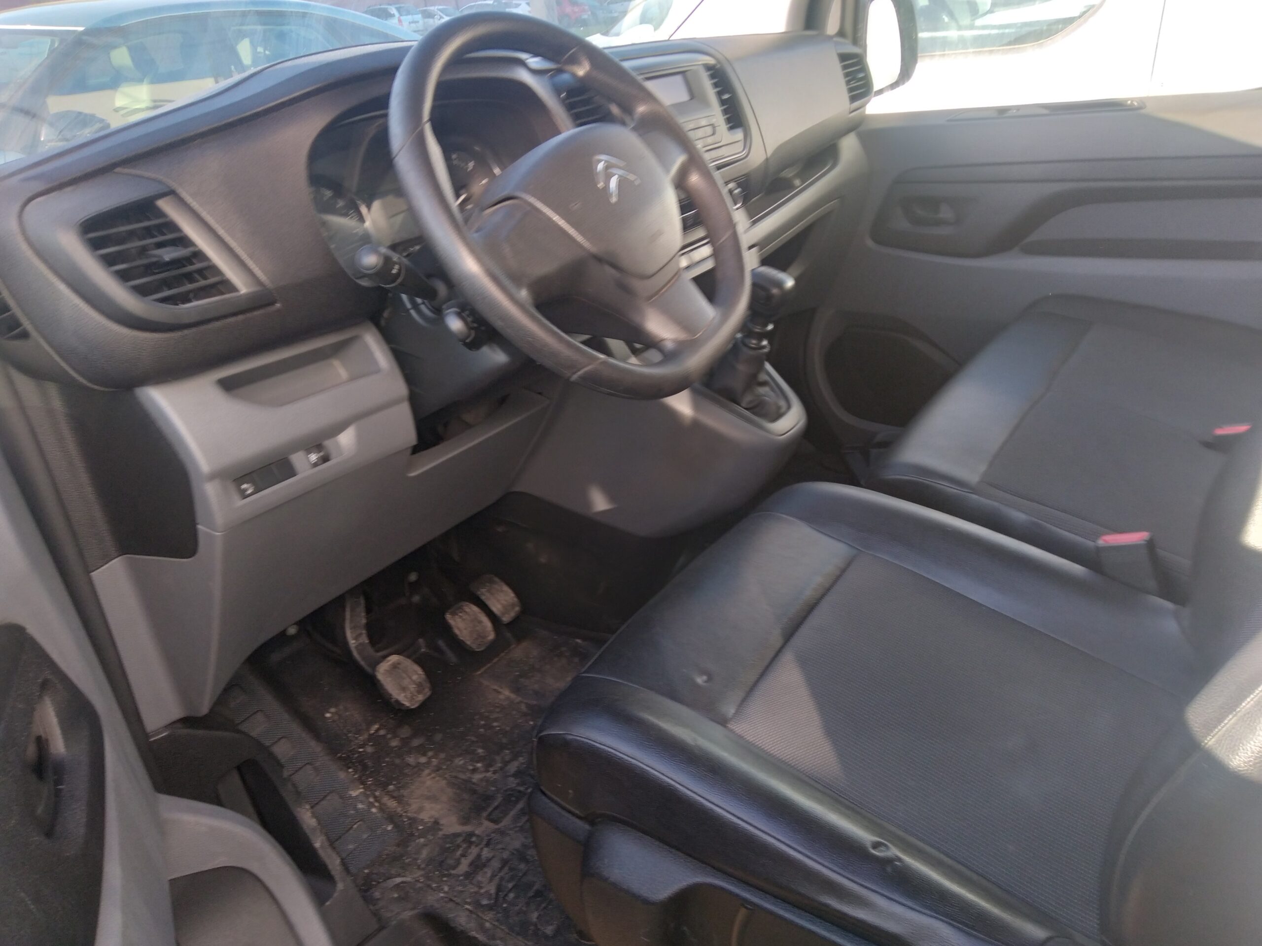 
								CITROEN – Jumpy Talla M BlueHDi 120 SS 6v Control full									