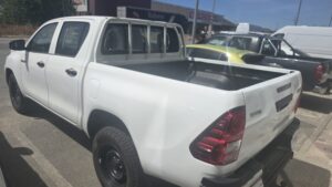 Toyota Hilux 2.4 D-4D 150 CV Doble Cabina blanca en Automóviles Moralo