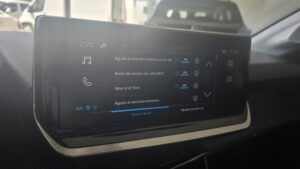 Peugeot 208 Style Hybrid 110 e-DCS6 blanco en Automóviles Moralo