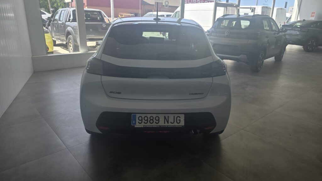 Peugeot 208 Style Hybrid 110 e-DCS6 blanco en Automóviles Moralo