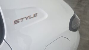 Peugeot 208 Style Hybrid 110 e-DCS6 blanco en Automóviles Moralo