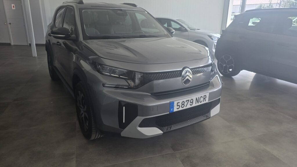 Citroën C3 Aircross Turbo 100 S&S 6v Plus gris metalizado en Automóviles Moralo