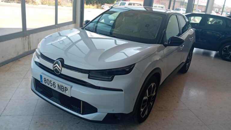 Citroën C4 1.2 PureTech 130 CV Max blanco con techo bitono en Automóviles Moralo