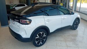 Citroën C4 1.2 PureTech 130 CV Max blanco con techo bitono en Automóviles Moralo