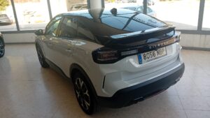 Citroën C4 1.2 PureTech 130 CV Max blanco con techo bitono en Automóviles Moralo