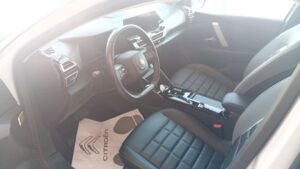 Citroën C4 1.2 PureTech 130 CV Max blanco con techo bitono en Automóviles Moralo