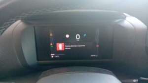 Citroën C4 1.2 PureTech 130 CV Max blanco con techo bitono en Automóviles Moralo
