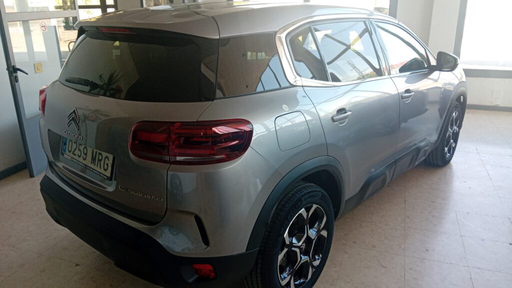 Citroën C5 Aircross 1.2 PureTech 130 CV You gris plata en Automóviles Moralo