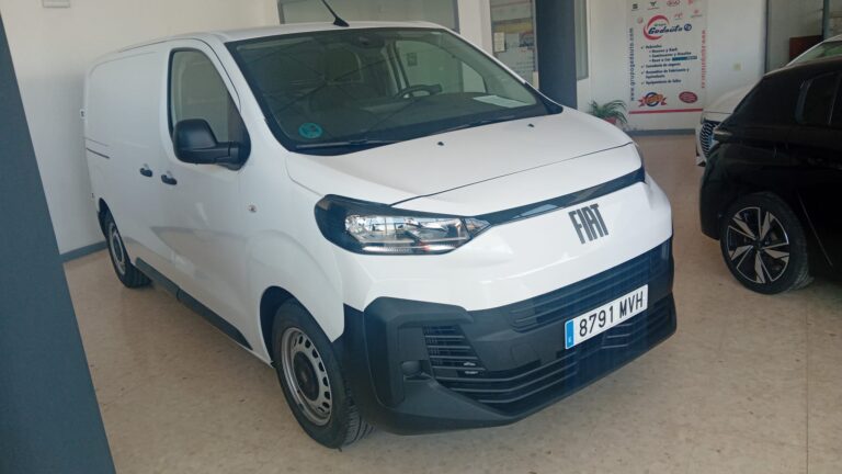 Fiat Scudo Talla M Diésel 120 CV blanco en Automóviles Moralo