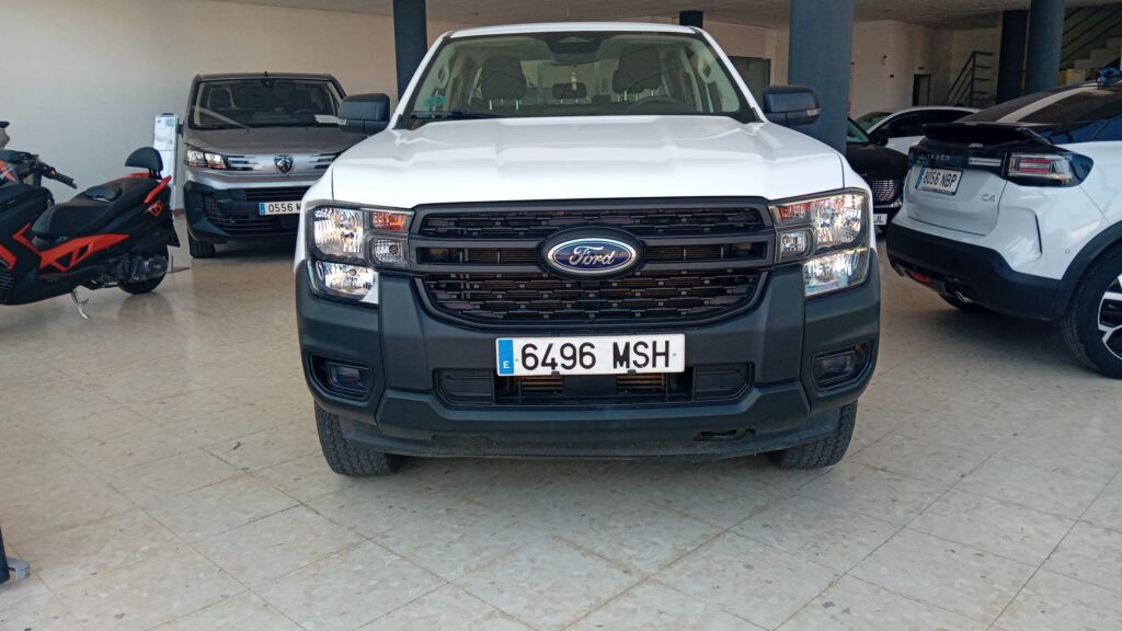 Ford Ranger 2.0 EcoBlue 170 CV 4WD blanco en Automóviles Moralo