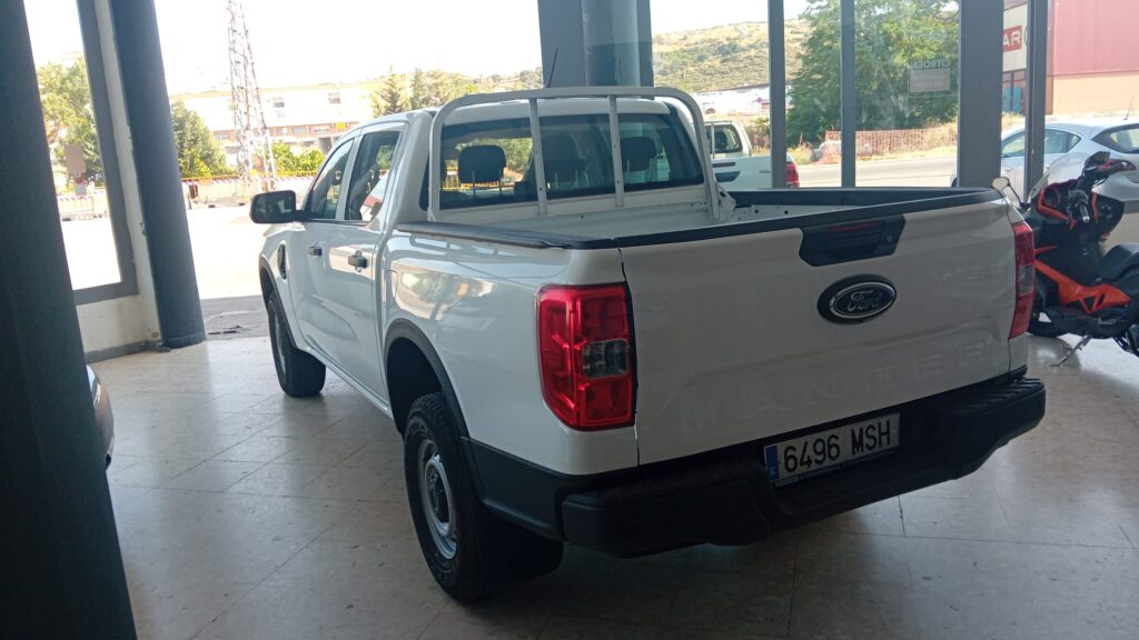 Ford Ranger 2.0 EcoBlue 170 CV 4WD blanco en Automóviles Moralo