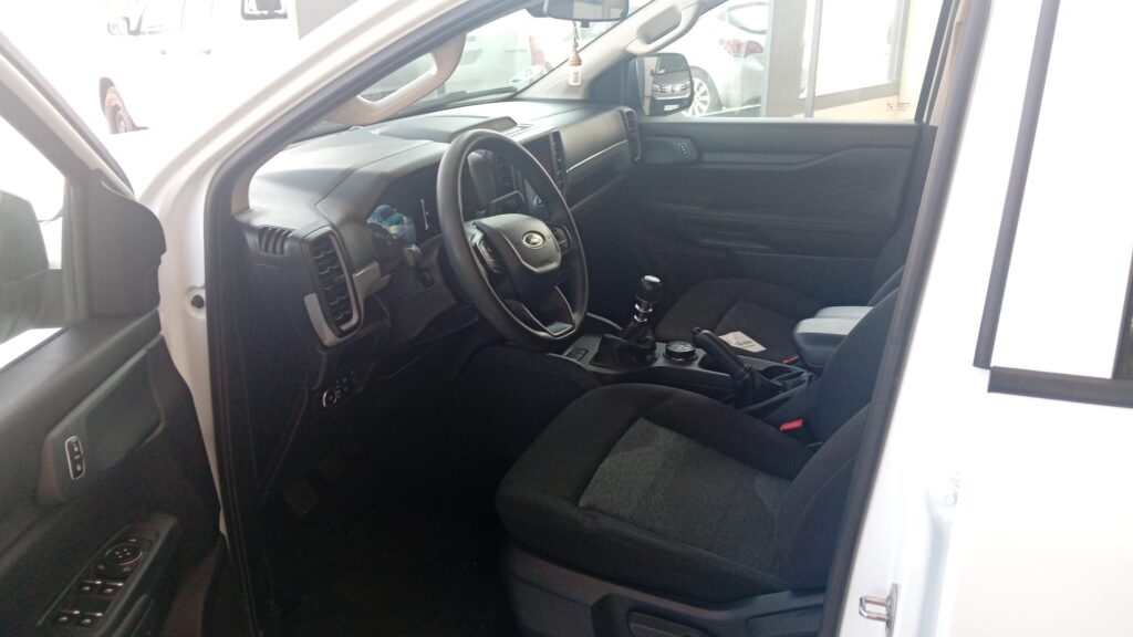 Ford Ranger 2.0 EcoBlue 170 CV 4WD blanco en Automóviles Moralo
