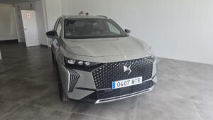 DS 7 BlueHDi 130 EAT8 OPERA gris en Automóviles Moralo