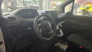 Peugeot Rifter Active Business BlueHDi 100 blanca en Automóviles Moralo